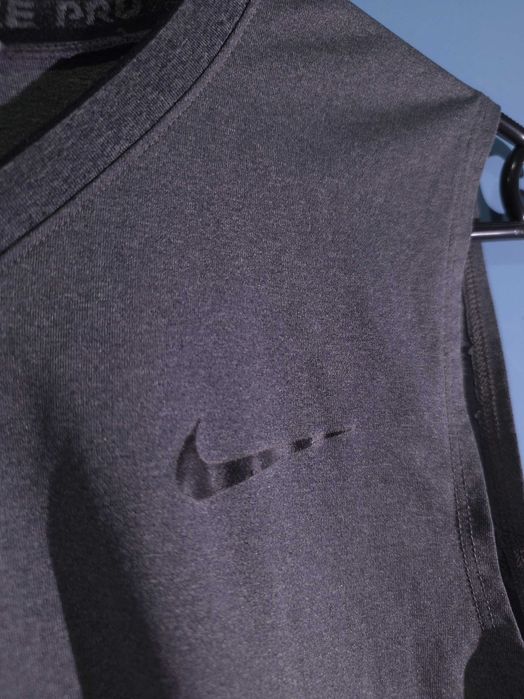 NIKE Pro Потник L