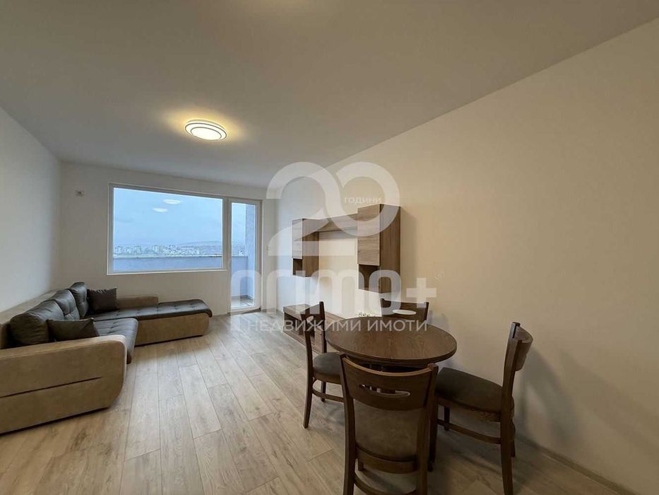 Дава се под наем Тристаен апартамент в Велико Търново, Колю Фичето - 90 кв.м за 459 € - Снимка #1