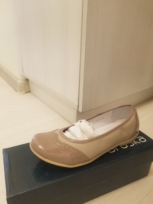 Балетки кожаные на девочку  бренд braska