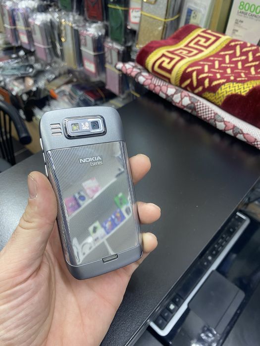 Нокиа Е72 в идеальном состояниғ