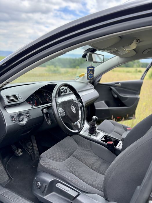 VOLKSWAGEN Passat 2011 — imagine 4