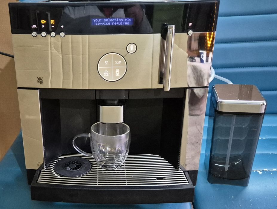 Кафемашината "WMF 1000PRO"
