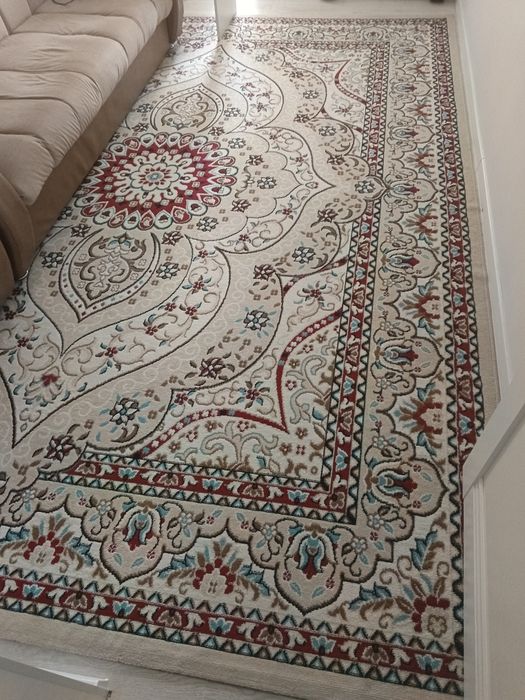 Ковер 2х3 метра 10000 тг