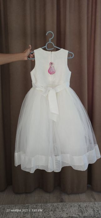 Продам новое детское платье