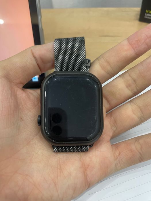 продам электронные часы с экраном