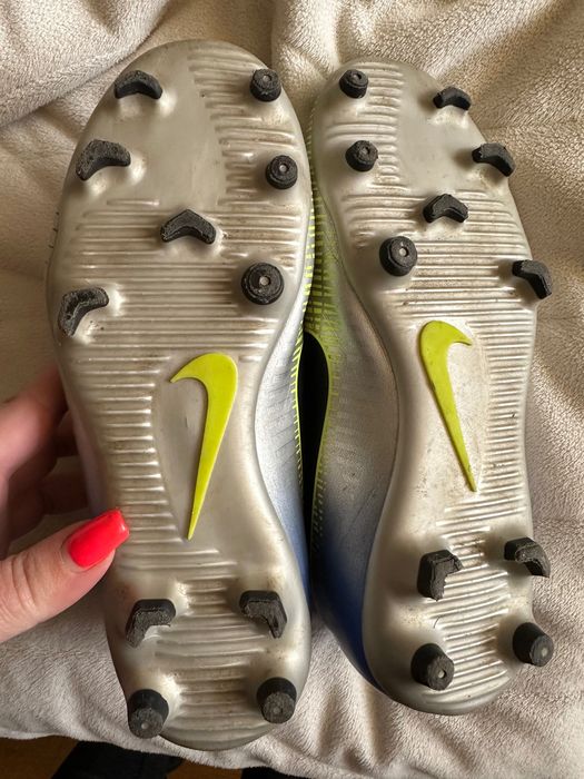 Бутонки Nike Mercurial