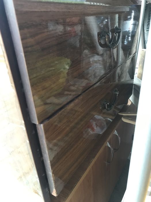 Беларусская лакированная  кровать с матрасами и тумбами