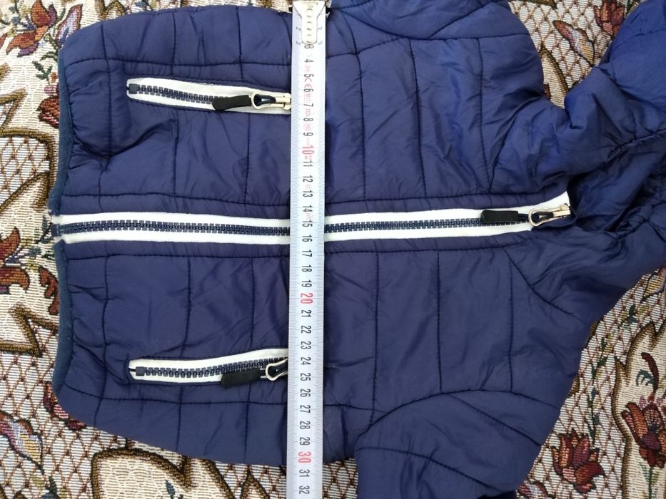 Бебешки гащеризон и космонавт