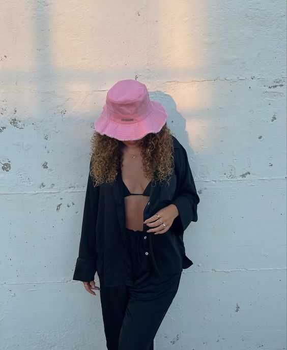 шапка JACQUEMUS Le Bob Artichaut bucket hat