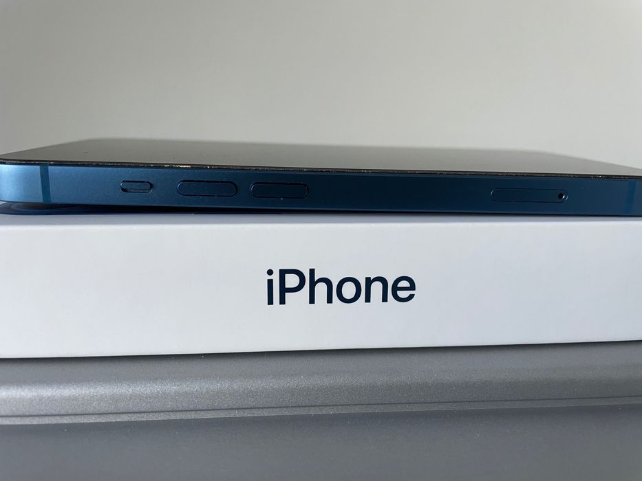 iPhone 13 Като нов