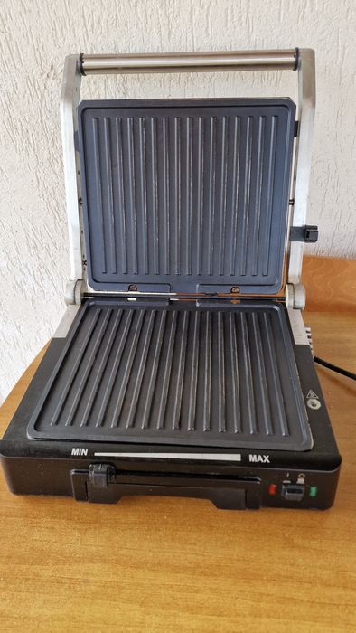 Gratar electric Star-light 2000w cu ambele gratare detasabile