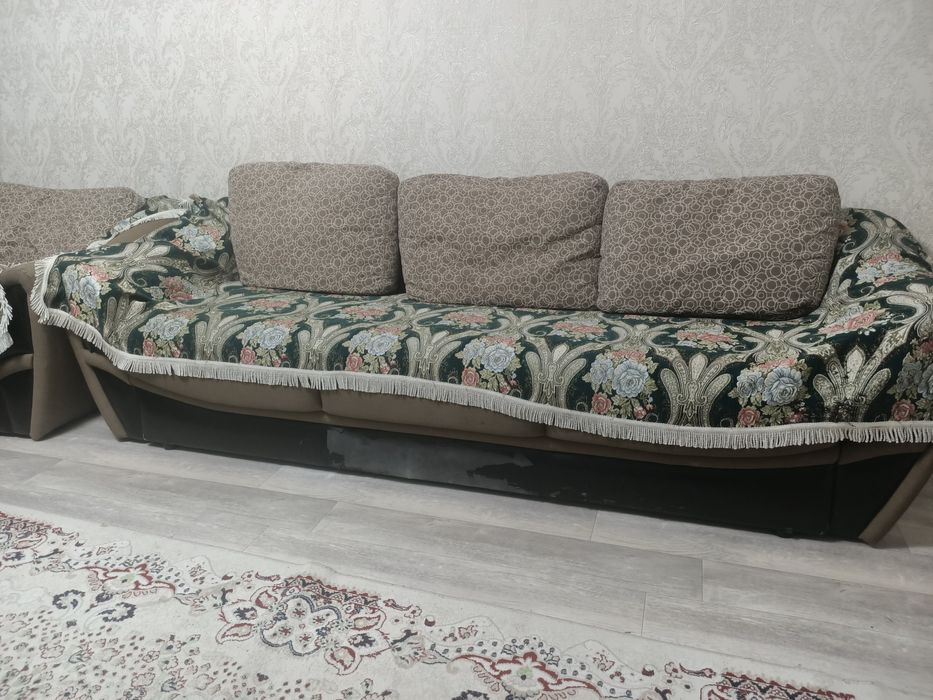 Продаю мягкий уголок 3-2-1