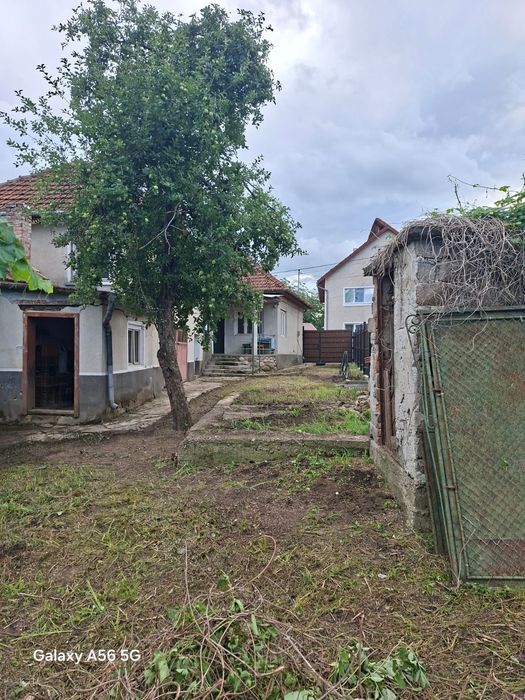 Vand casa in zona centrala Hateg