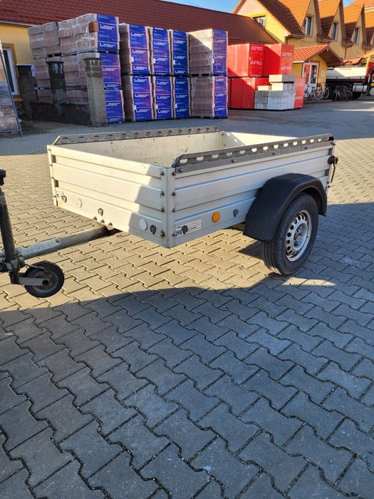 Vand remorcuta din poze