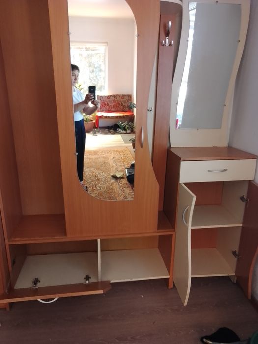 Мебель в прихожую...