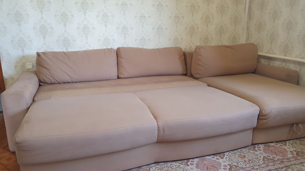 Продам угловой диван Ariba