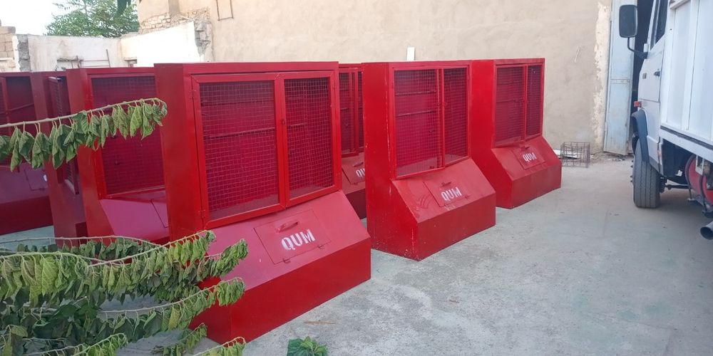 Пожарий шет ва мусорний контенир.