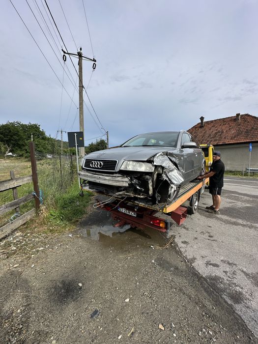AUDI A4 2004 — imagine 2