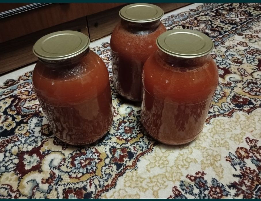 Натуральный томатный сок.