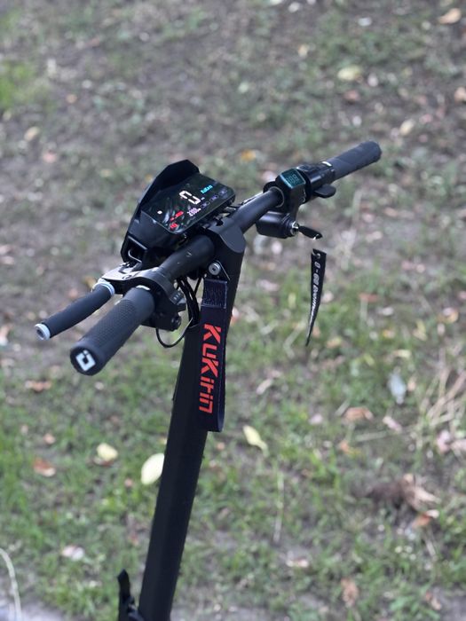 Trotineta electrica kukirin g2 2025 cu cheie (fac si schimb cu g4/g2 master/cross si dau eu diferneta)