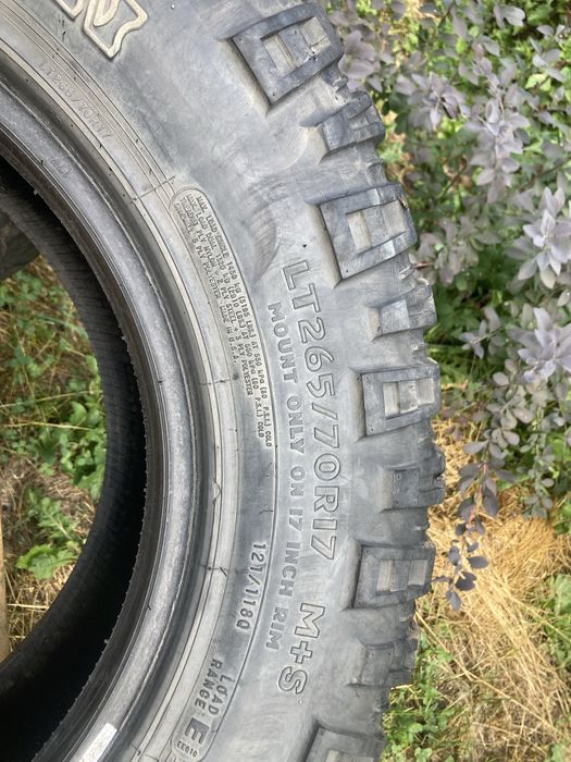 Продам грязевые шины R17