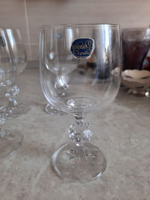 Продам посуду в отличном состоянии