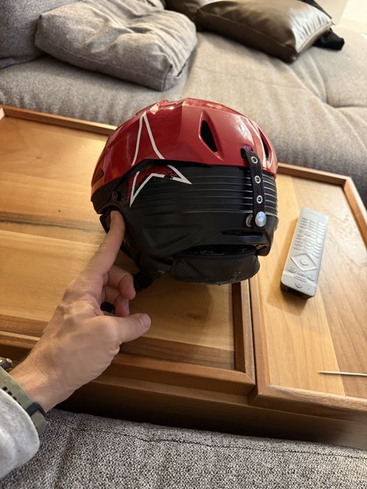 Ски каска Atomic