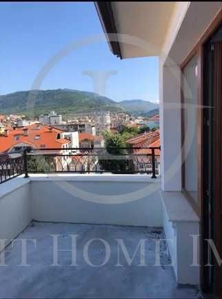 Продава се Тристаен апартамент в Асеновград - 143 кв.м за 575 €/кв.м - Снимка #4