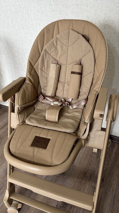 Стульчик для кормления Happy baby