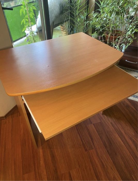 Masă birou puțin utilizat