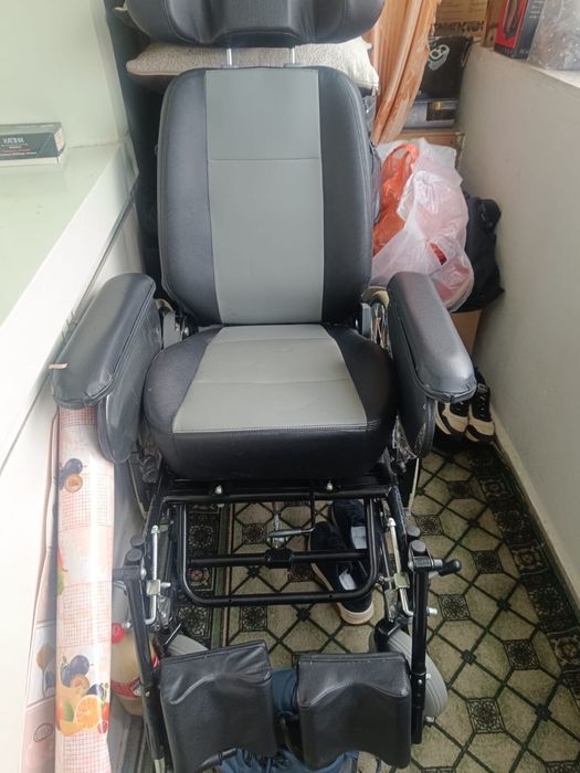 Коляска инвалида электрическая