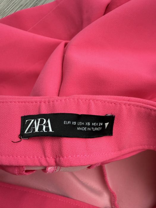 Къси панталони.