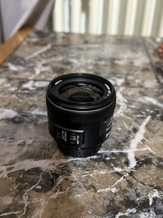 Canon EF 35 mm f2
