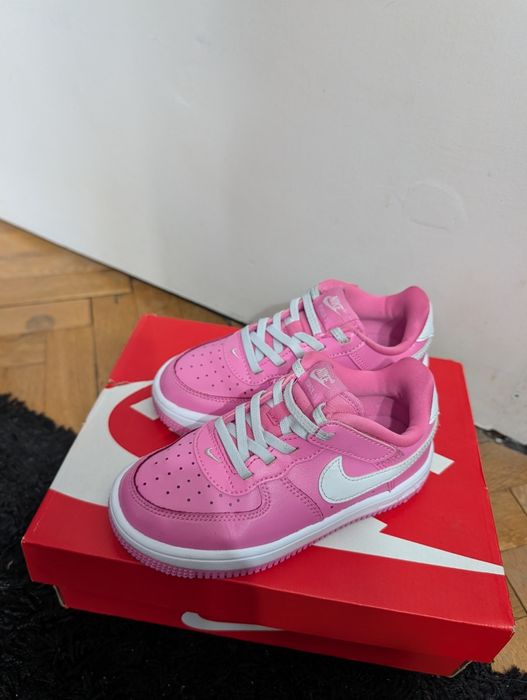 Детски маратонки NIKE AIR FORCE 1