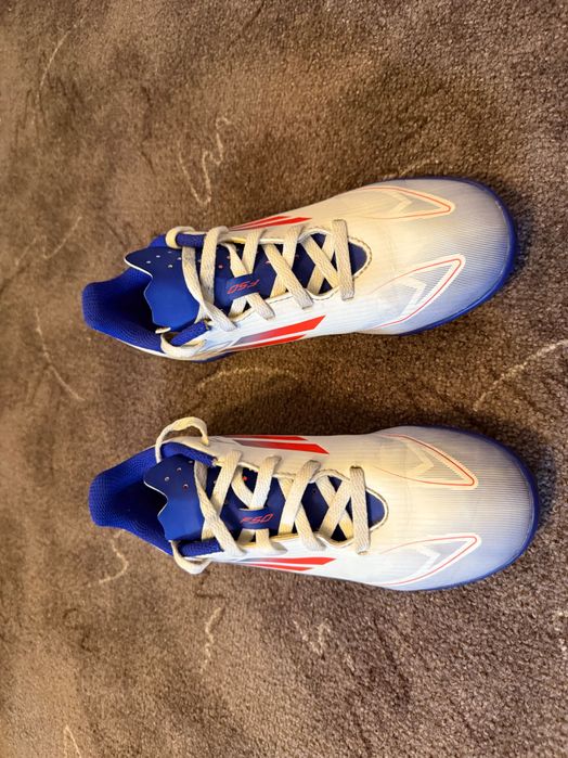 Ghete fotbal f50 mărimea 34