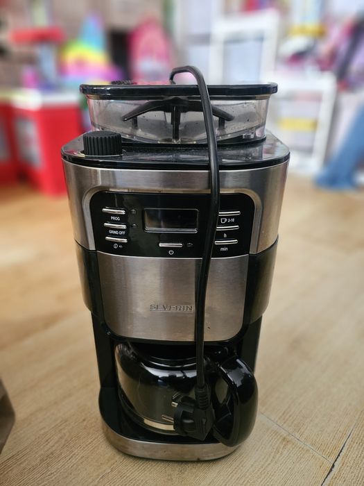 Cafetiera Severin,1000 W,1,5 l pret 500 lei fix