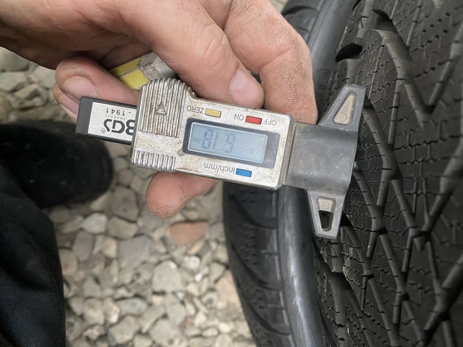 4x Anvelope iarna 275 30 21 Dunlop