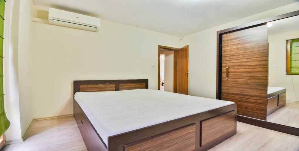 Дава се под наем Тристаен апартамент в София, Витоша - 145 кв.м за 800 € - Снимка #10