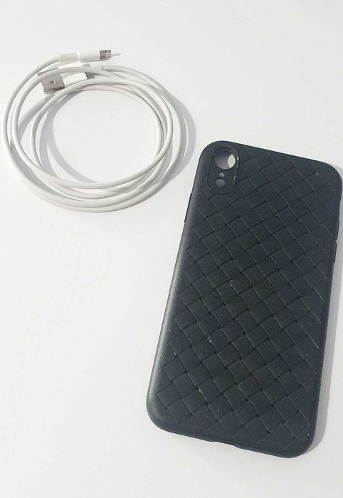 Мобильный телефон iPhone XR 10