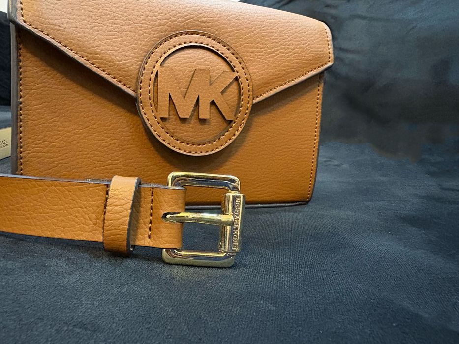 Чанта тип колан -  Michael Kors