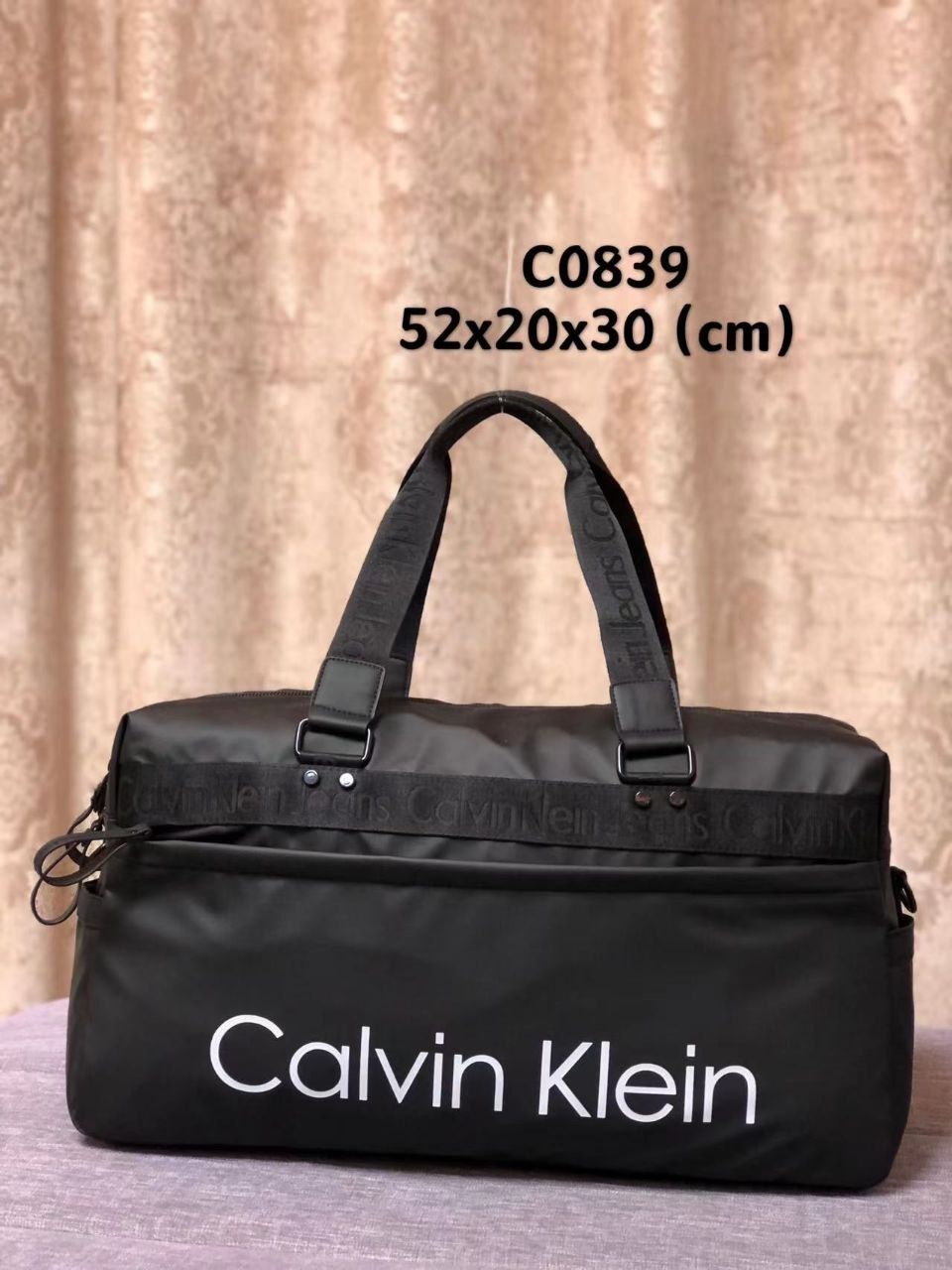 Дорожная/спортивная сумка Calvin Klein Размеры: Длина по дну: 52 см В: 230  000 сум - Сумки Ташкент на Olx