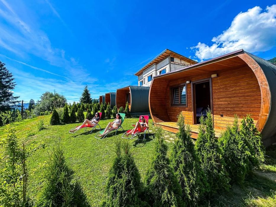 Căsuțele cu Tihnă -Colibita.Evadare în natură