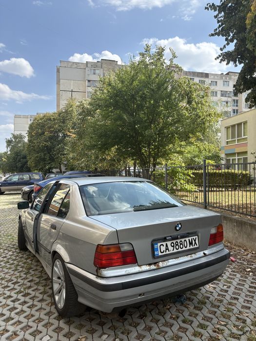 BMW E36 320 Седан