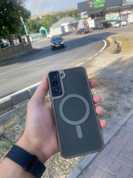 Samsung s22+ 128/8