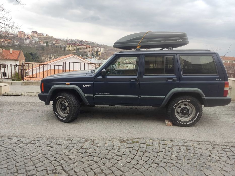 Jeep Cherokee XJ, 2.5