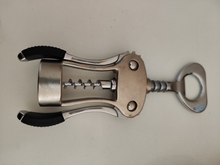 Открывалка для вина