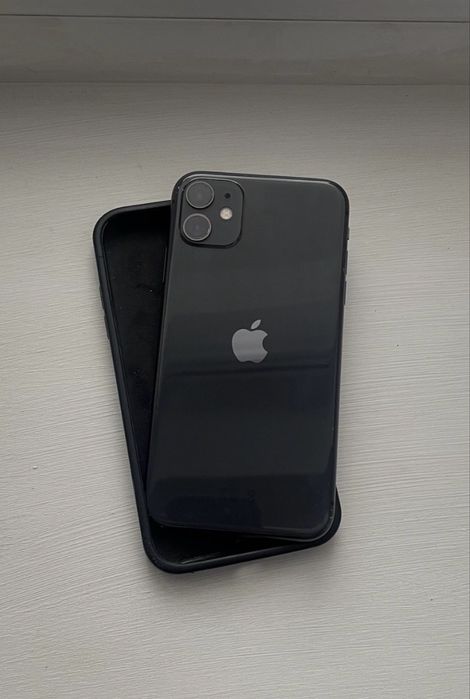 Айфон 11 продам.
