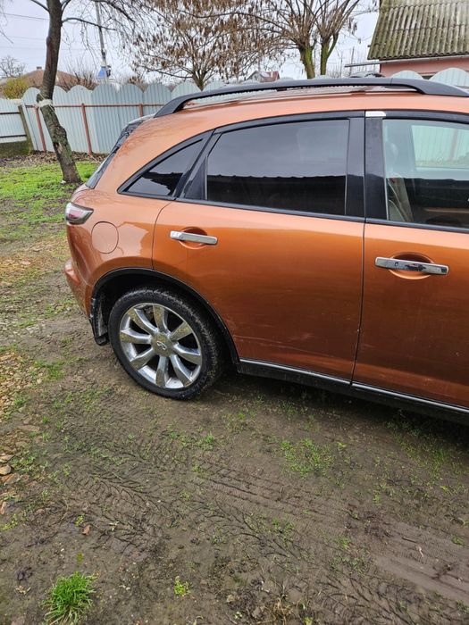 Vand infiniti fx 45