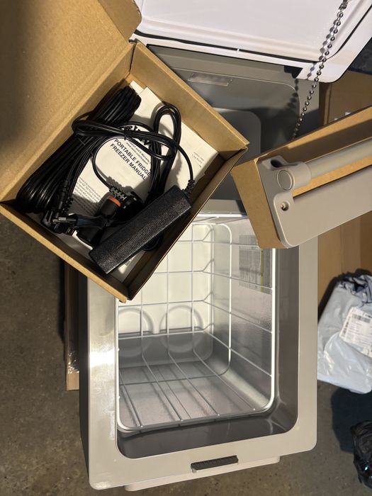 Vevor 45л хладилник/фризер Нов