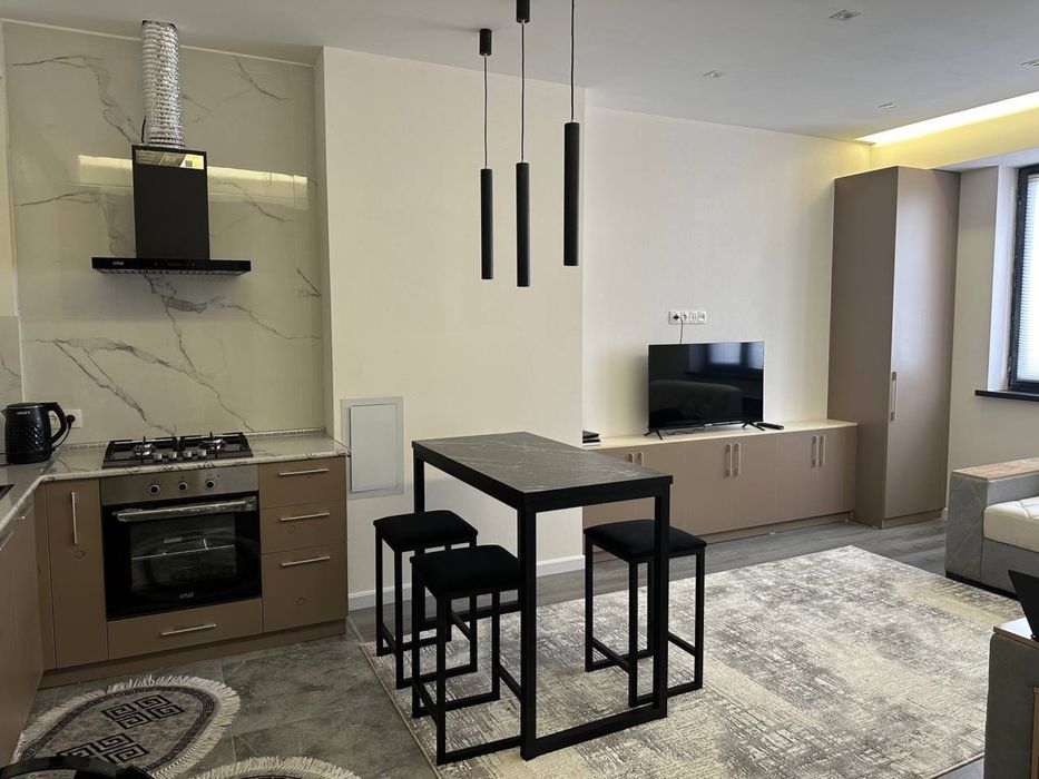 Стол в стиле лофт